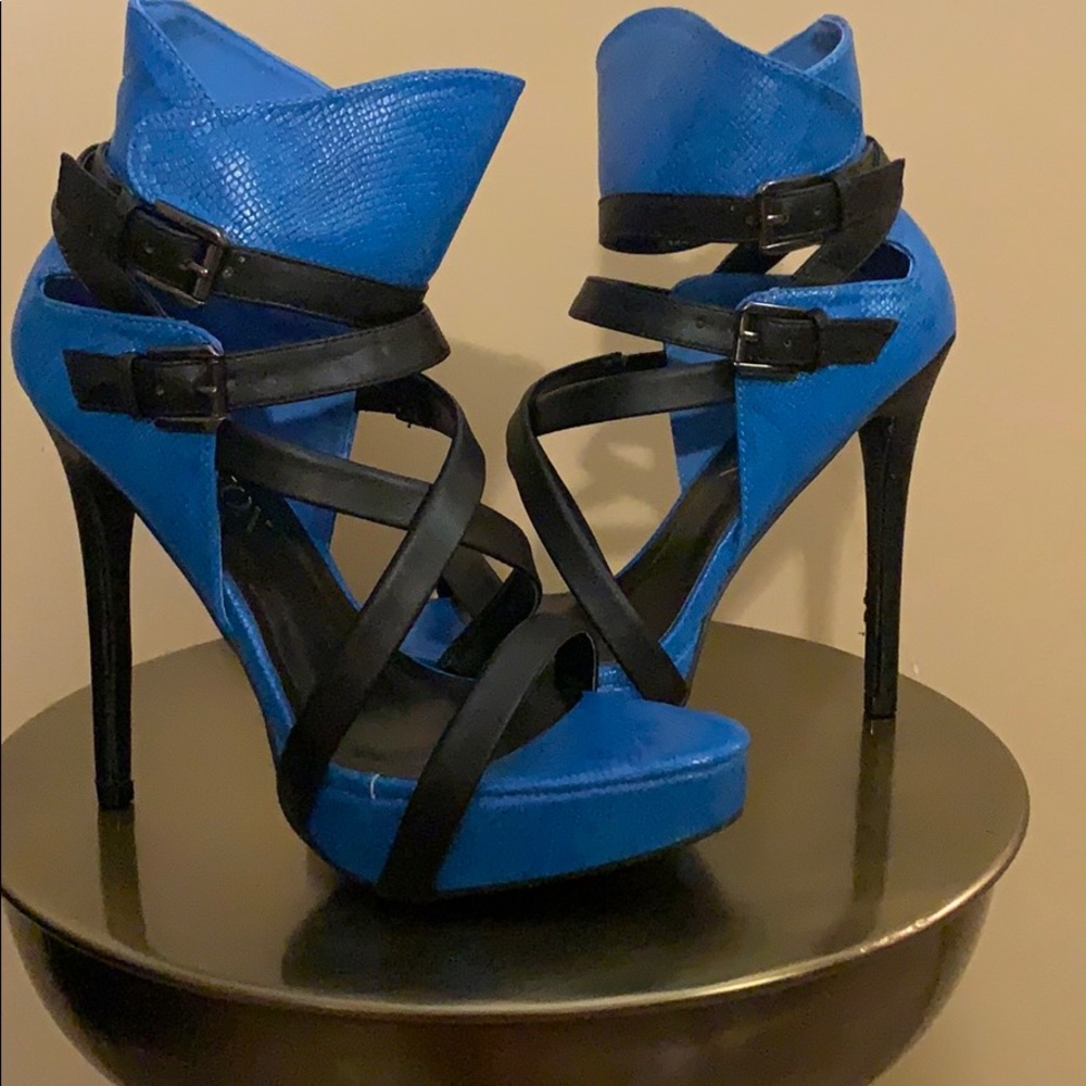 Blue Leather Snakeskin with Black Strap Sandals